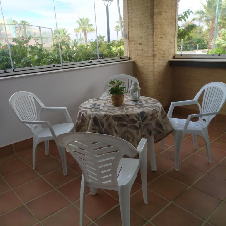 Primera linea de playa Punta del Moral El Espigon - Apartamento de 2 dormitorios - 2