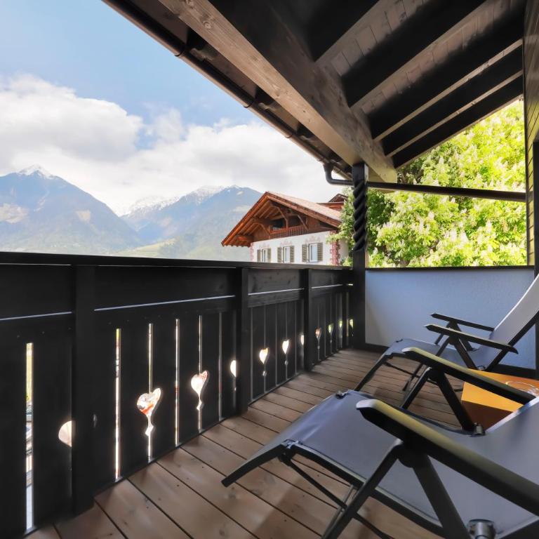 Hotel Schlosswirt - Camera Matrimoniale con Vista Montagna - 2