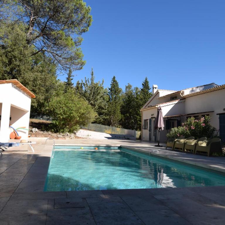La Bastide Blanche Magnifique villa 5 étoiles 5 chambres et piscine privée sur 6500 m VAR - Villa avec Piscine Privée - 26