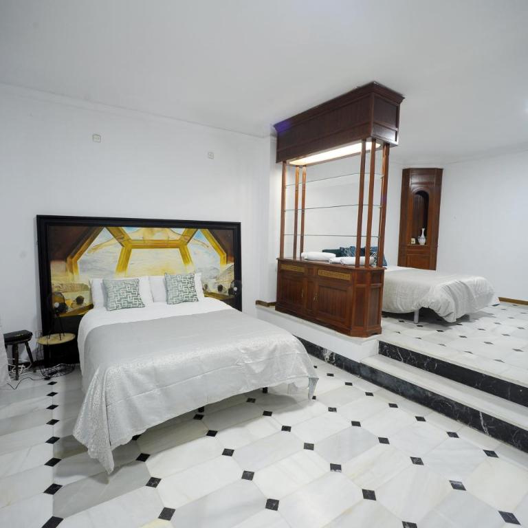 San Basilio´s Red House - Habitación Familiar con baño privado exterior - 34
