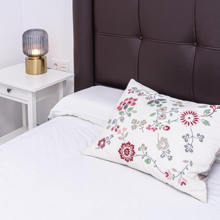 WintowinRentals Malaga Center, Comfortable and Renovated - Three-Bedroom Apartment - 30