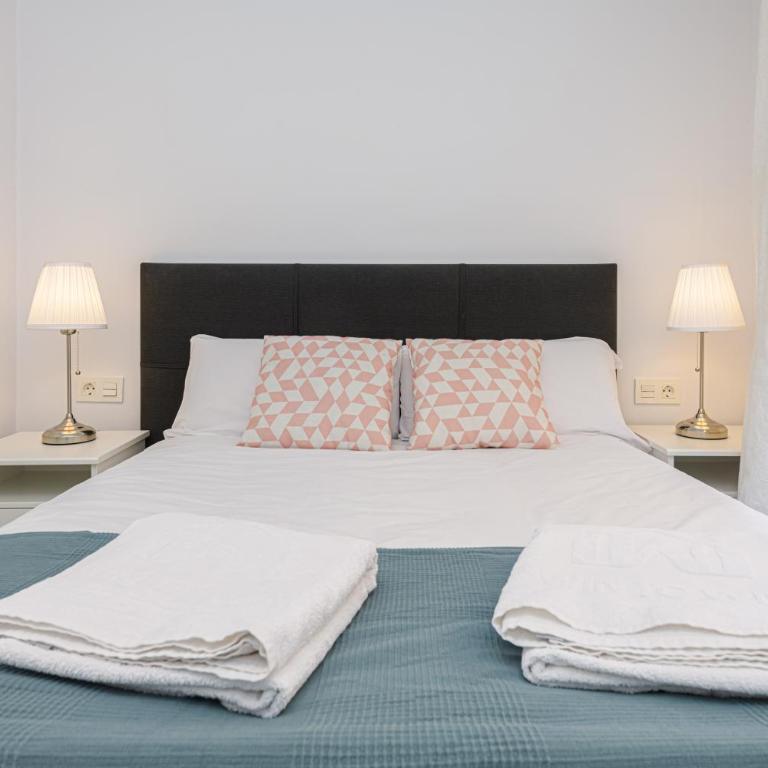 WintowinRentals Malaga Center, Comfortable and Renovated - Three-Bedroom Apartment - 26