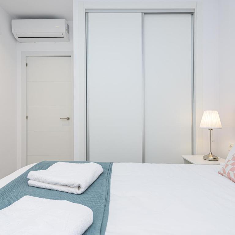 WintowinRentals Malaga Center, Comfortable and Renovated - Three-Bedroom Apartment - 23