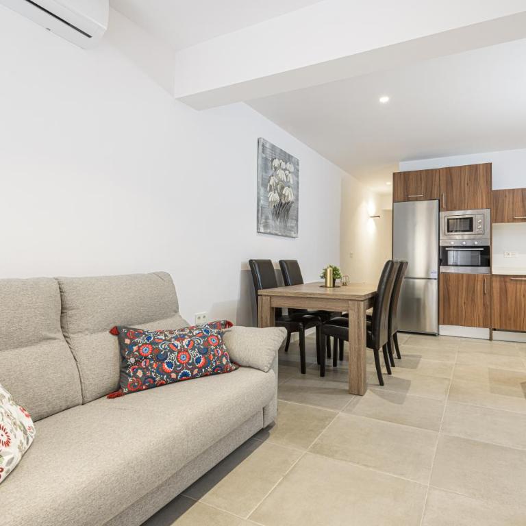 WintowinRentals Malaga Center, Comfortable and Renovated - Three-Bedroom Apartment - 10