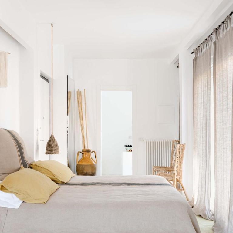 Sole Suites - Deluxe Room - 4