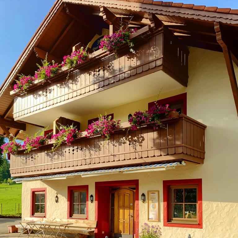 Pension Carina - Comfort Doppelzimmer mit Balkon und Seeblick - 8