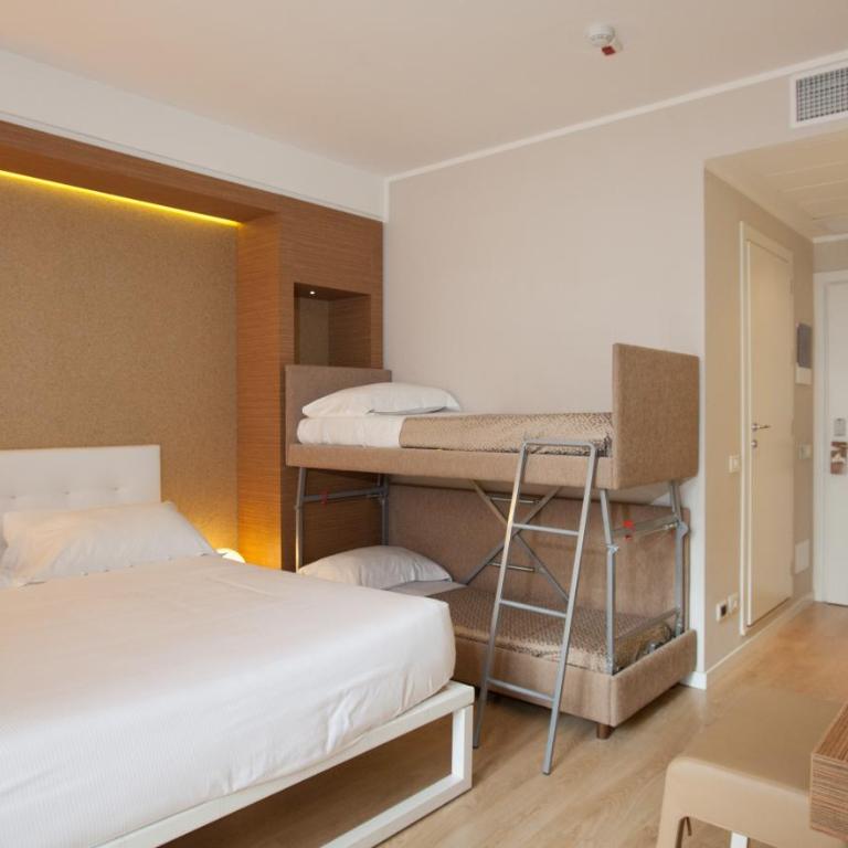 Oxygen Lifestyle Hotel - Camera Familiare - 4