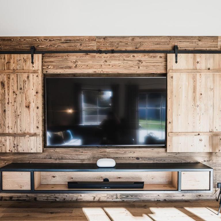 Chalet am Wetterkreuz - Luxus mit Sauna & Whirlpool in Reit im Winkl - Doppelzimmer mit Parkblick - 52