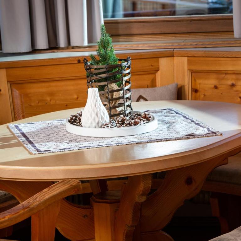 Alpine View Apartments - Apartment with Terrace - 22