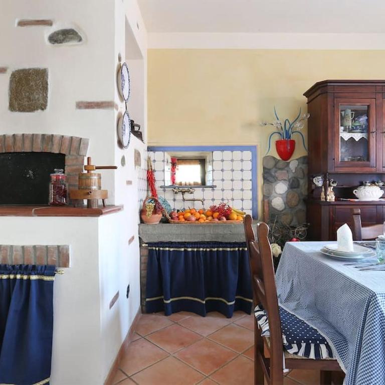 "La Casa di Carla", Lucca countryside, with private swimming pool and garden - Casa con 4 camere da letto - 7
