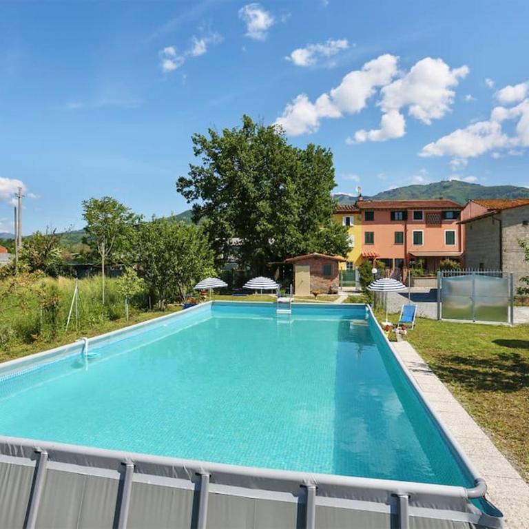 "La Casa di Carla", Lucca countryside, with private swimming pool and garden - Casa con 4 camere da letto - 1