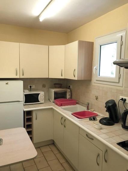 Résidence Les Yuccas - One-Bedroom Apartment with Garden View - 3