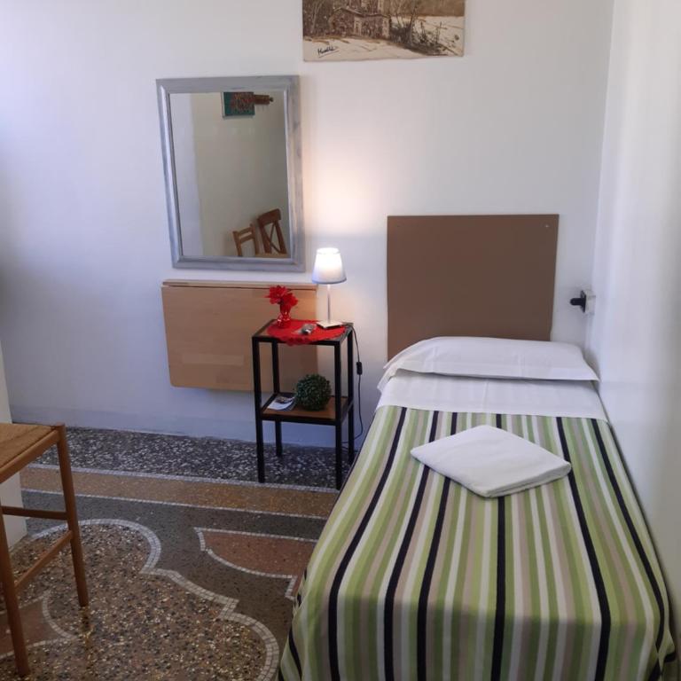 Hotel Guesthouse MASSENA - Standard Single Room - 1