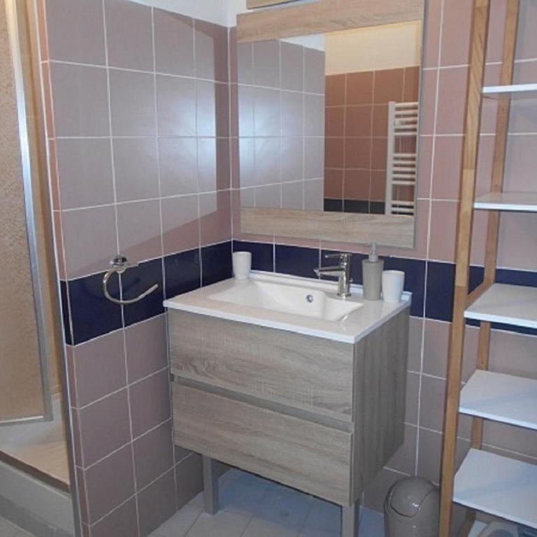 Vittoria Immobilier 10 - REGLEMENT SUR PLACE -chèques vacances acceptés - Apartamento - 4