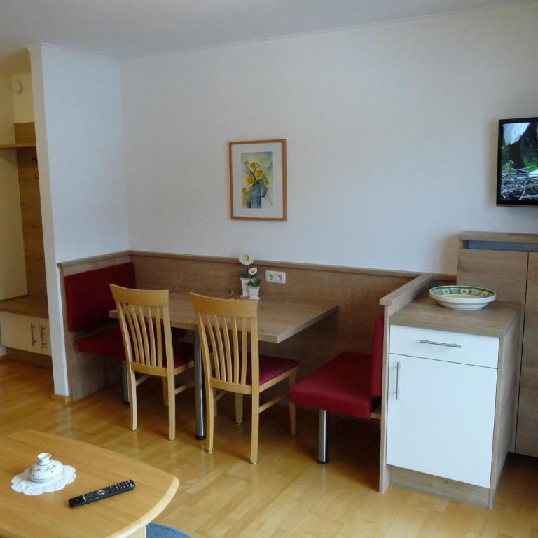 Haus Lungau - Apartment 2 mit Seeblick - 11