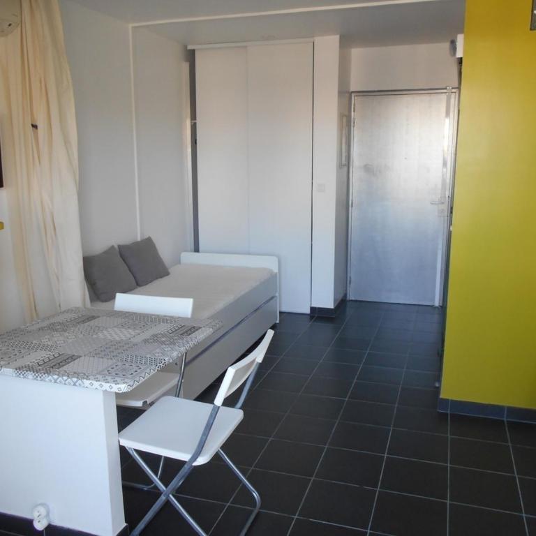 Vittoria Immobilier 11 - REGLEMENT SUR PLACE - chèques vacances acceptés - Estudio con terraza - 4