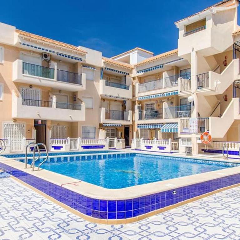 RAXI - Two-Bedroom Apartment - 2