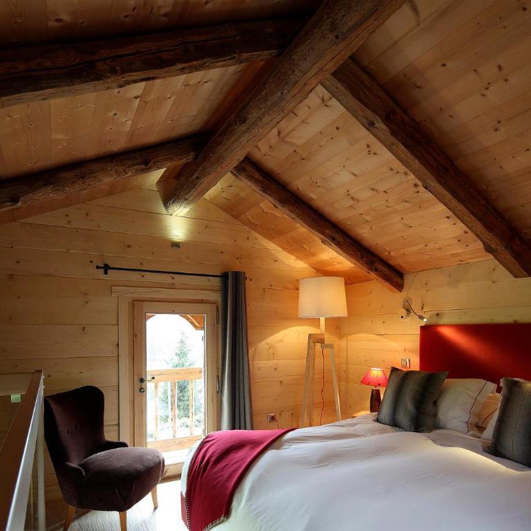 Hôtel La Ferme du Chozal, Chalet de tradition - Suite avec Baignoire Spa - 5