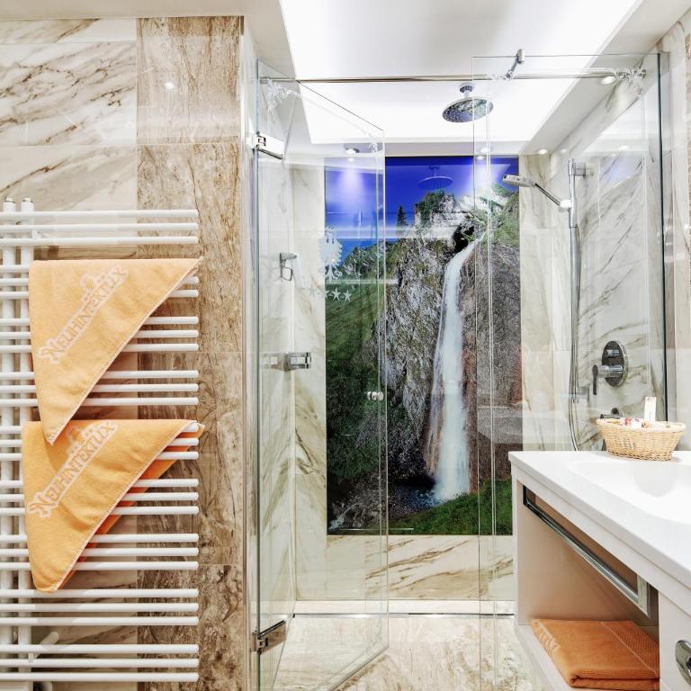 Hotel Neuhintertux 4 Sterne superior - Deluxe Doppelzimmer - 6