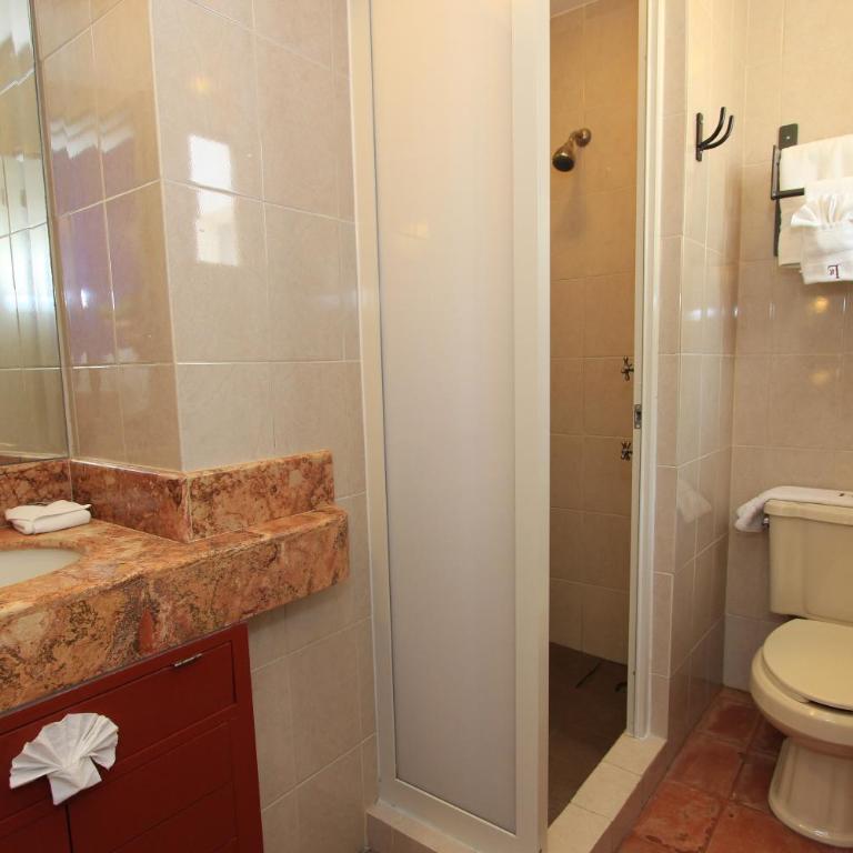 Hotel Real de Leyendas - Standard Double Room with Fan - 6