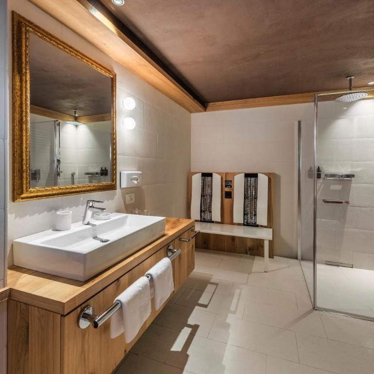 Posta Zirm Hotel - Junior Suite - 4