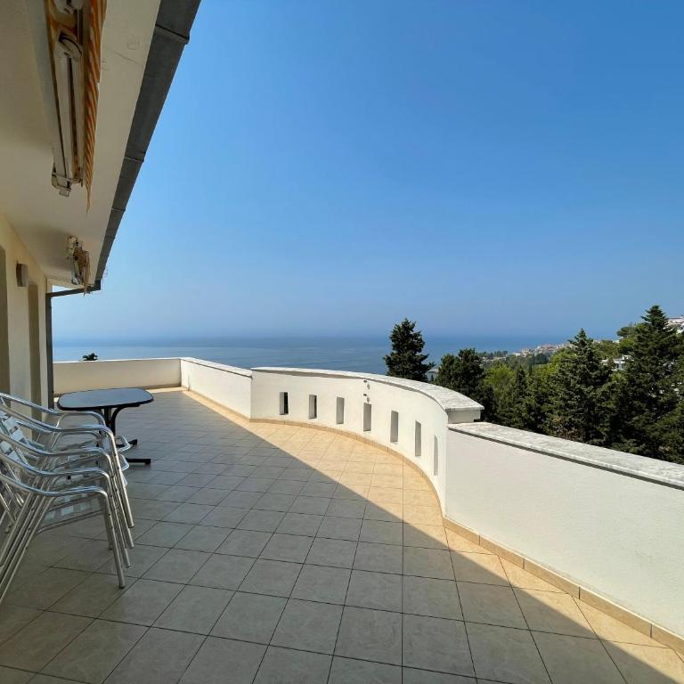 Apartments Rozela - Apartman sa 2 Spavaće Sobe i Balkonom - 16