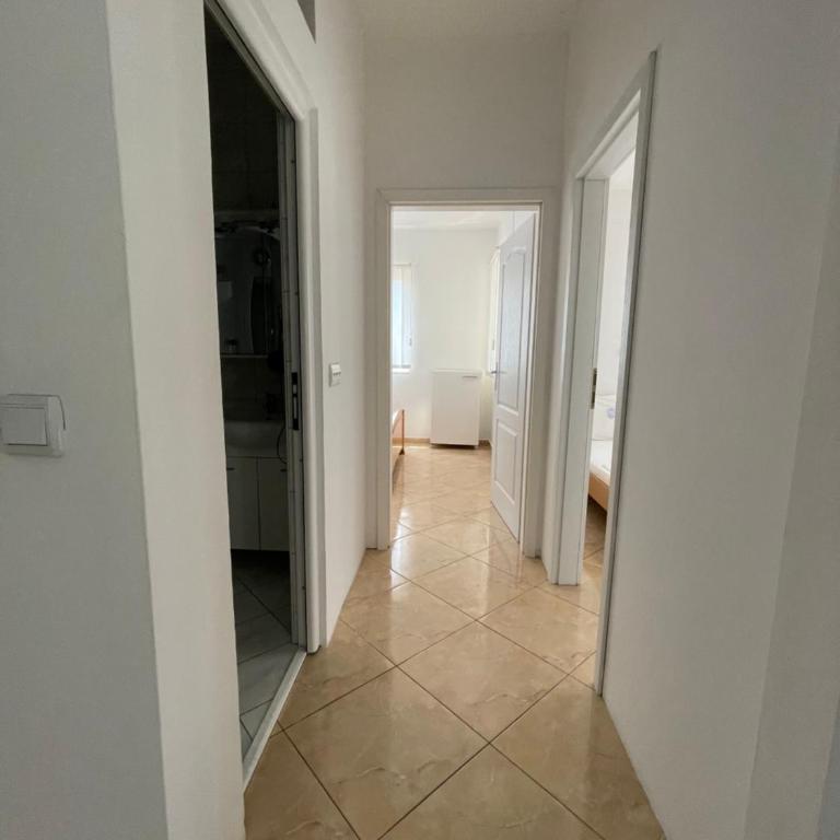 Apartments Rozela - Apartman sa 2 Spavaće Sobe i Balkonom - 22