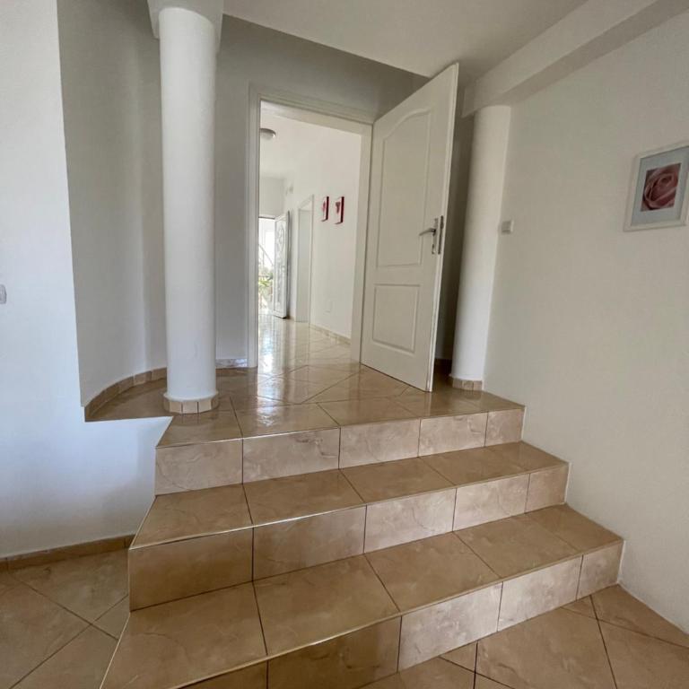 Apartments Rozela - Apartman sa 2 Spavaće Sobe i Balkonom - 19