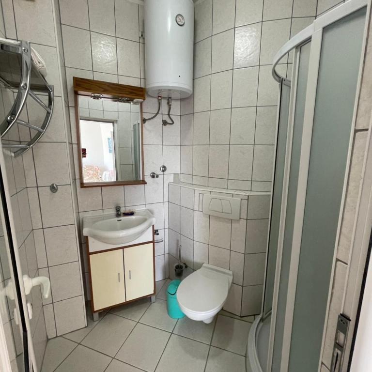 Apartments Rozela - Apartman s 1 Spavaćom Sobom i Balkonom - 12