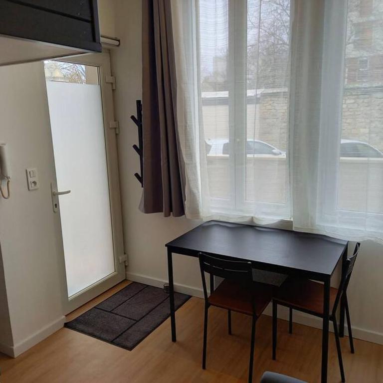 Studio avec terrasse en résidence calme à Dijon. - Appartement 1 Chambre - 5