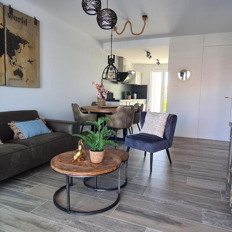 Residence Bali - Two-Bedroom Apartment - 28