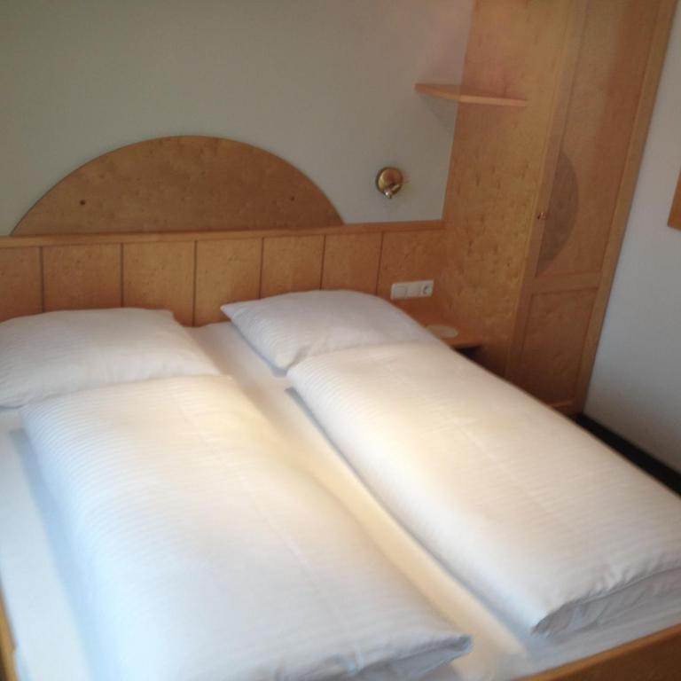 Apartpension Kappacher - Doppelzimmer mit Balkon - 4
