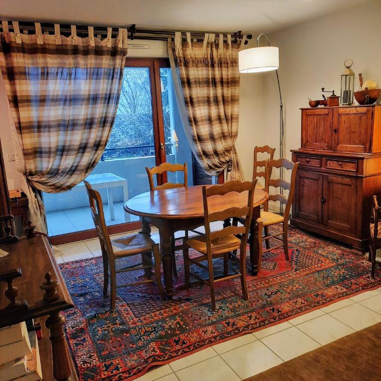 Séjour Idéal au Lac d'Annecy Randonnées, Golf et Parapente à deux pas - Appartement 2 Chambres - 2