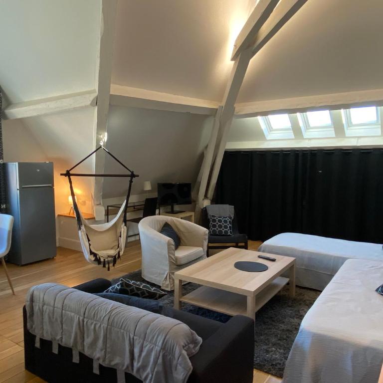 Demeure Saint Louis Historic manor, air-conditioned, free private parking, City 700m, WIFI, view - Superior Apartment - 34