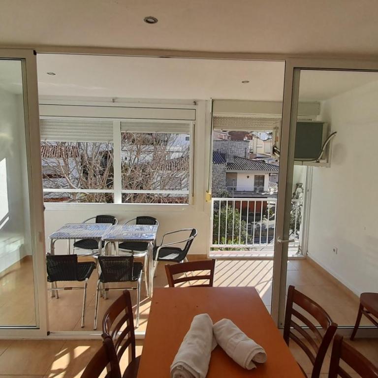 Rosesapparts Voramar - La Cuana - Apartamento de 1 dormitorio con terraza - 2