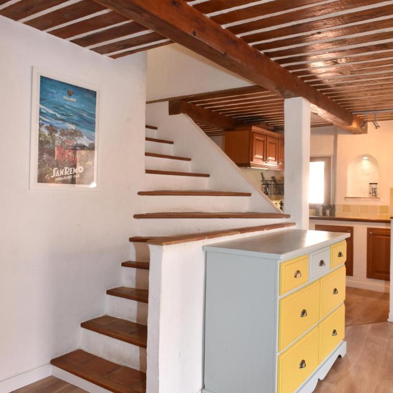SADE - central, charming, for 6 - Appartement - 9