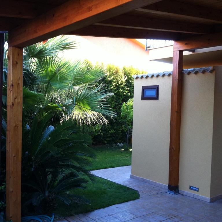 Villa Rosa - Monolocale con Vista Giardino - 23