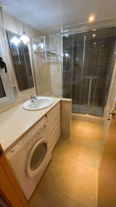 Appartement 2 chambres avec 3 piscines et parking gratuit - Two-Bedroom Apartment - 10