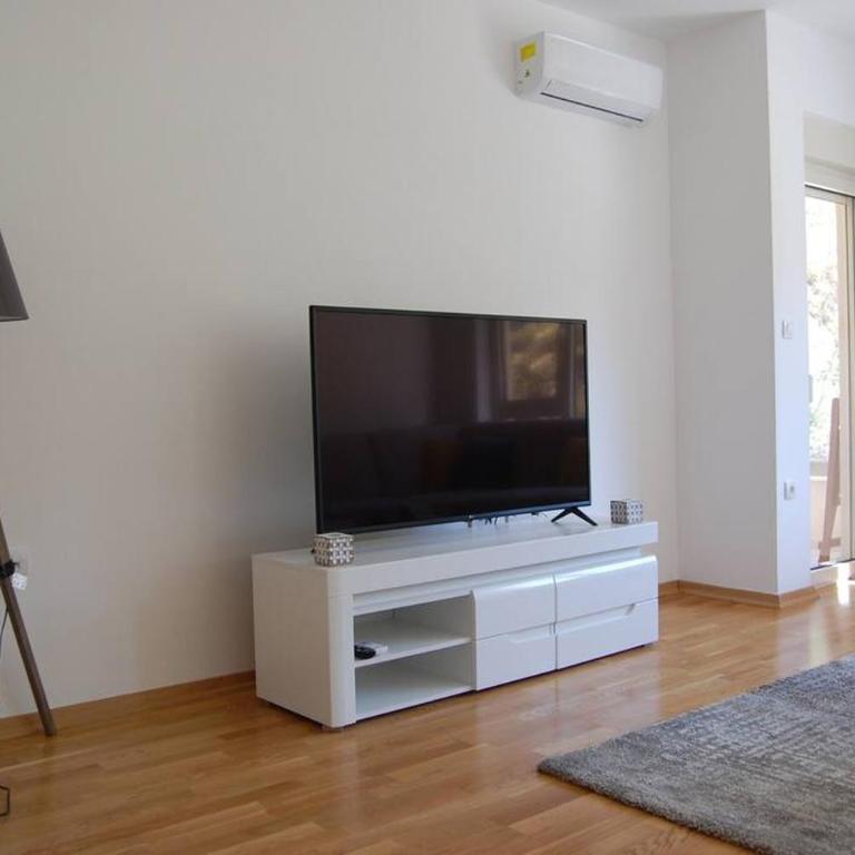 Status-M Apartments 85 - Two-Bedroom Apartment - 12