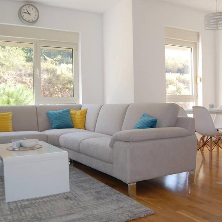 Status-M Apartments 85 - Two-Bedroom Apartment - 10