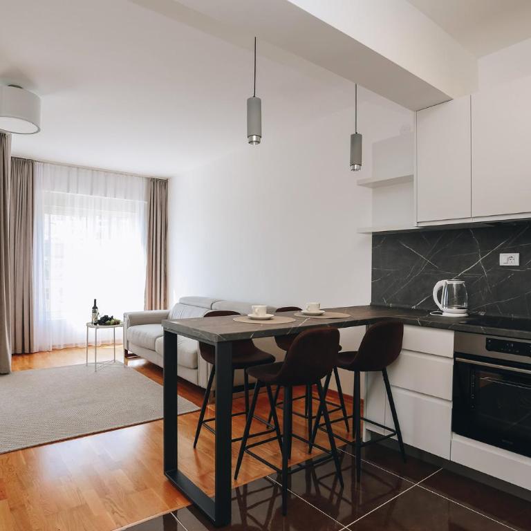 Status-M Apartments 102 - Studio with Sea View - 7