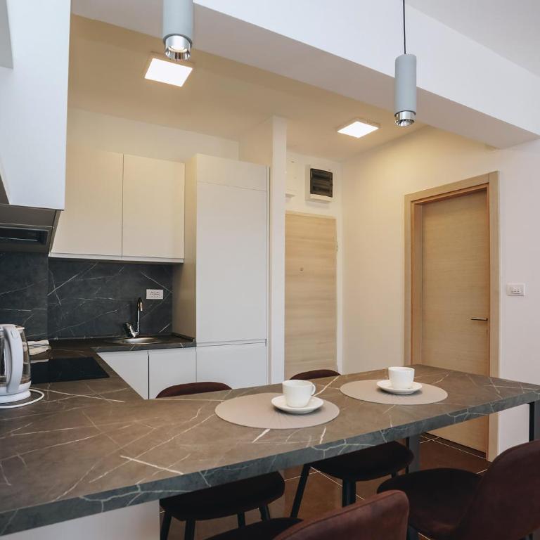 Status-M Apartments 102 - Studio with Sea View - 12