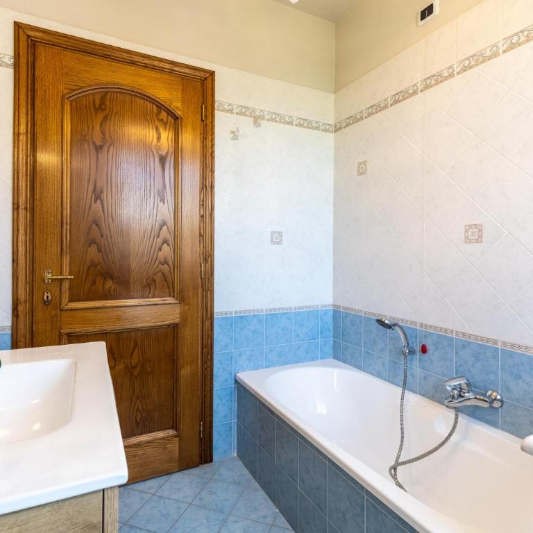 Nonna Bianca, a Genuine Farmhouse in Sant'Alessio, Lucca - Villa con 3 Camere da Letto - 37