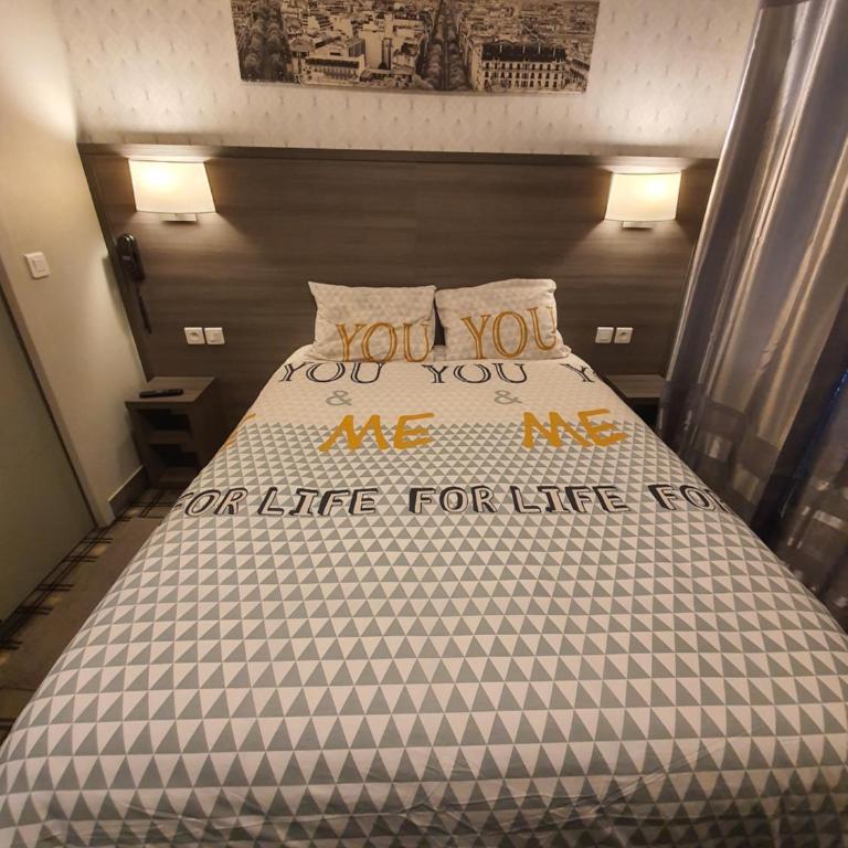 HOTEL SAVOY - Deluxe Double Room - 9