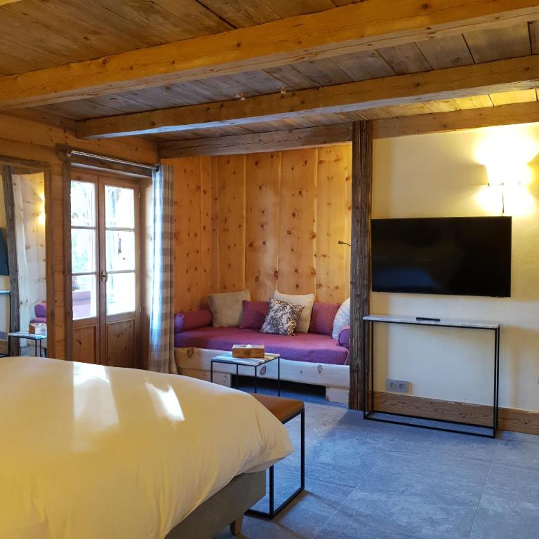 Hôtel La Ferme du Chozal, Chalet de tradition - Suite avec Terrasse - 2