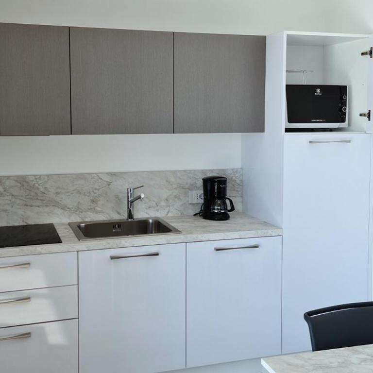 LUXURY APARTMENTS NATURA - Appartamento con 1 Camera da Letto e Vista Lago - 7