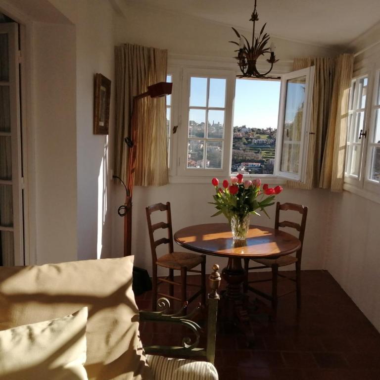 Chambres d'hôtes Les Terrasses du Soleil - Chambre Double ou Lits Jumeaux Supérieure - Vue sur Mer - 9