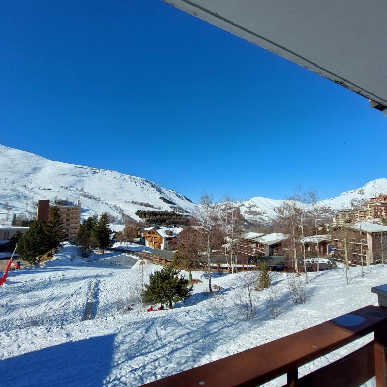 Appart 3 étoiles 6 pers au pied des pistes vue spendide sur la montagne les 2 alpes 1800 m - Apartment mit Blick auf die Berge - 3