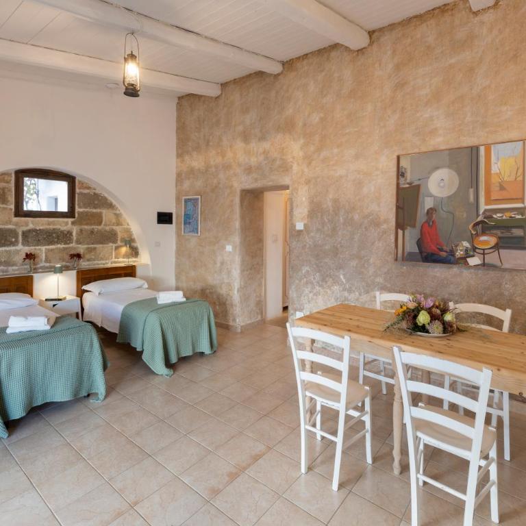 Masseria Zanzara - Family Room with Patio - 10
