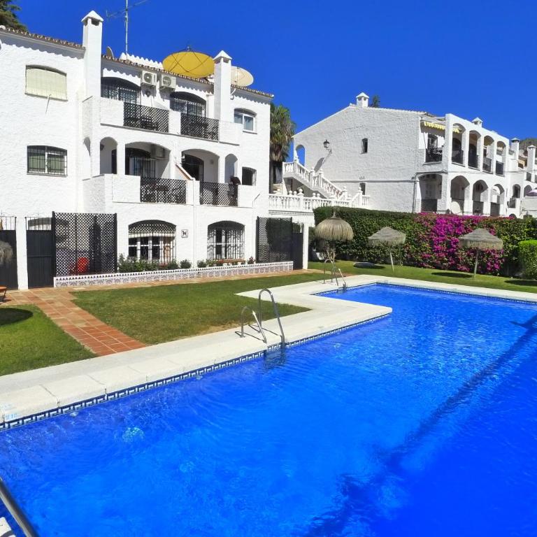 R1351 Verano Azul 31bis - Apartamento con terraza - 1